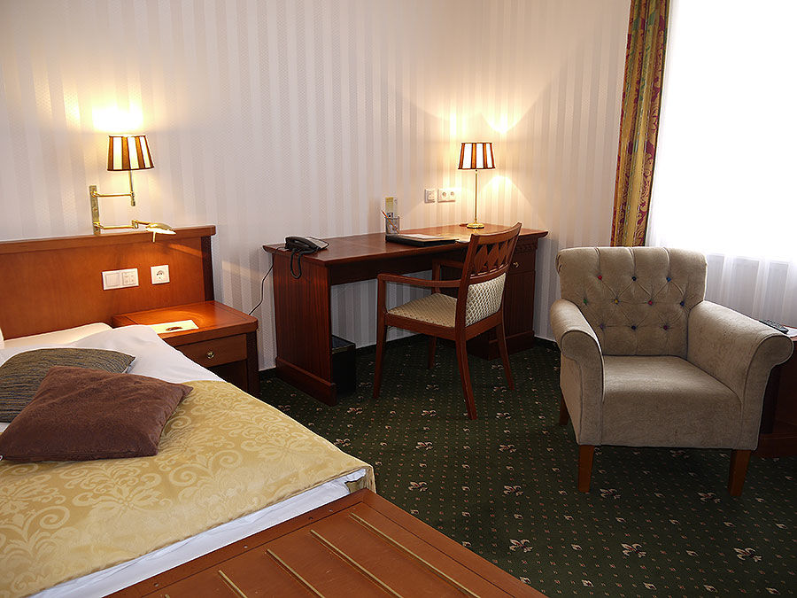 Landhotel Schwarzer Adler Suelzetal Cameră foto